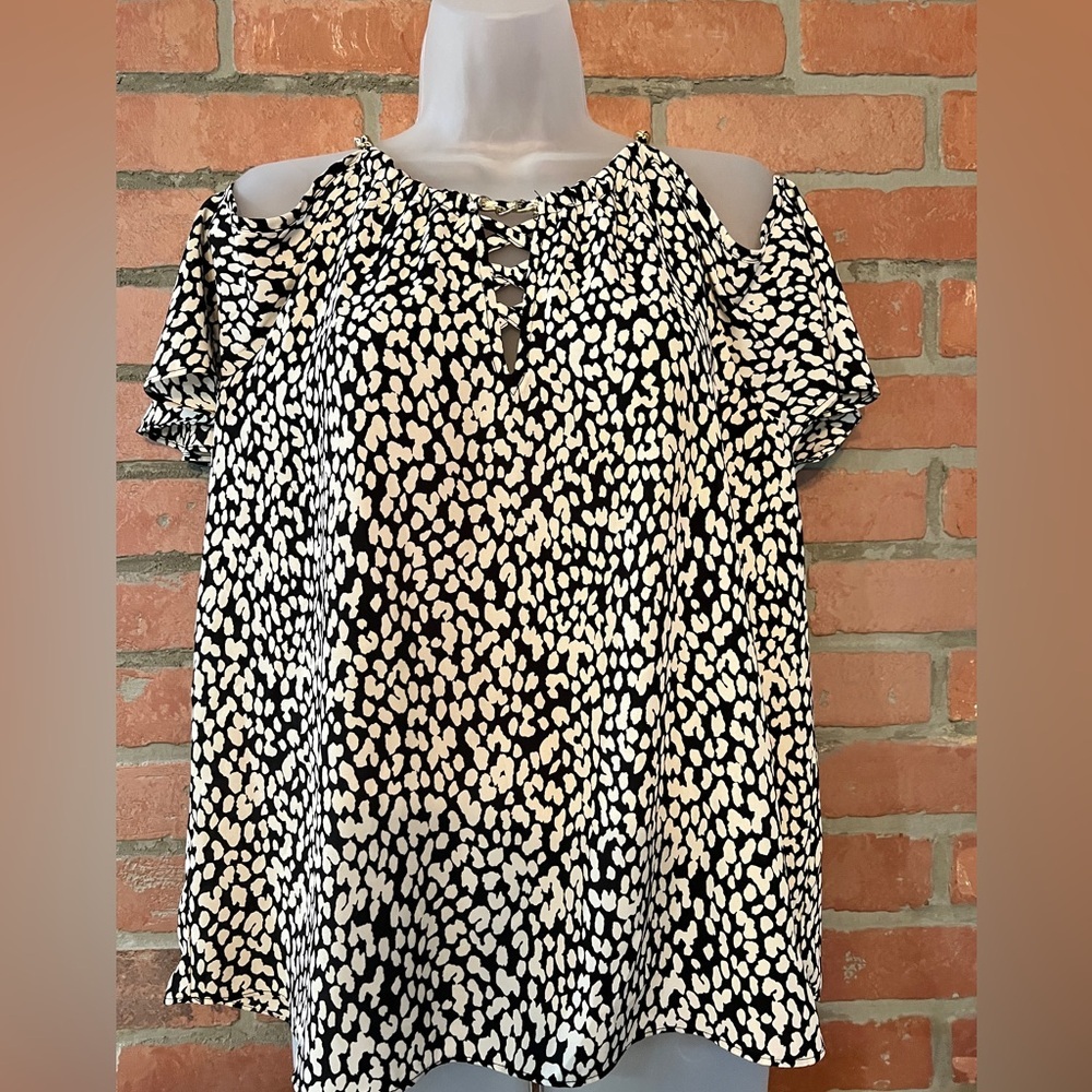 INC cold shoulder leopard print top